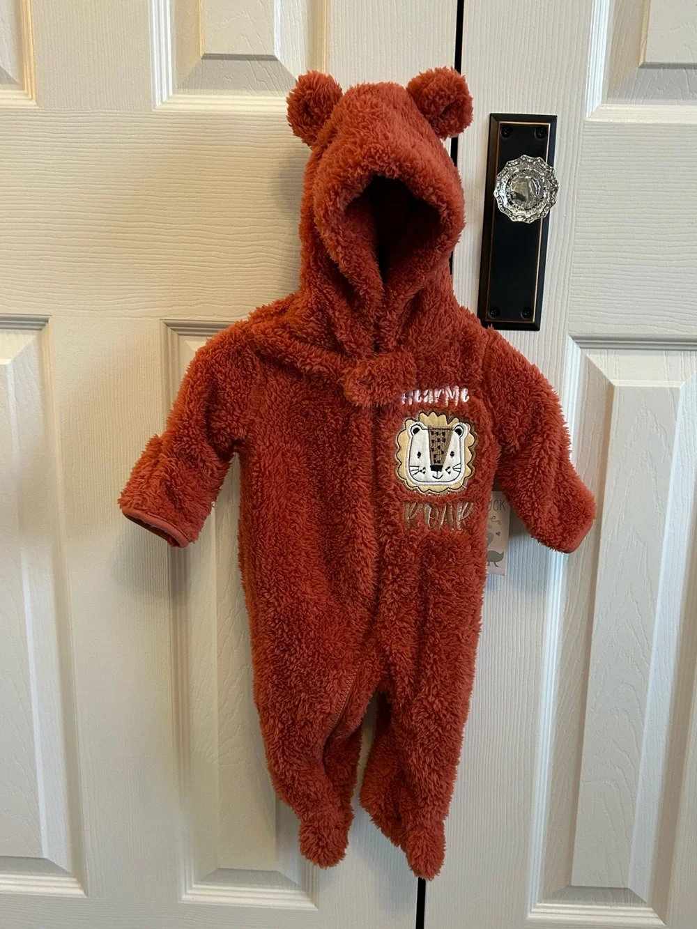 Duck Duck Goose Lion Hooded Infant One-Piece - Rust 0-3 months nwt